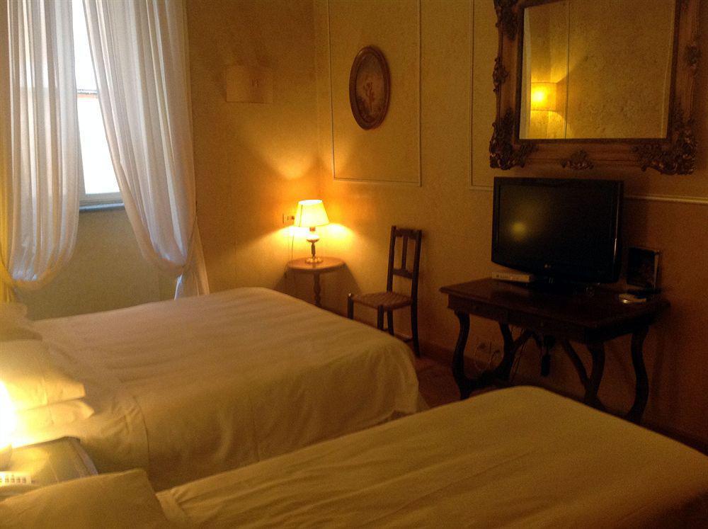 Hotel Fontana Roma Dış mekan fotoğraf